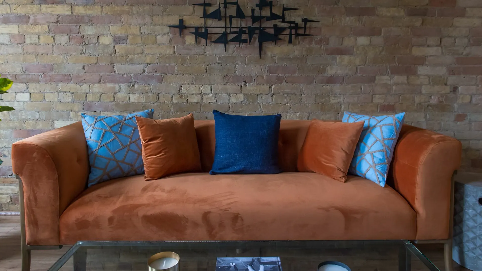 Charming 3Br In Queen Street East By Sonder Toronto Apartment