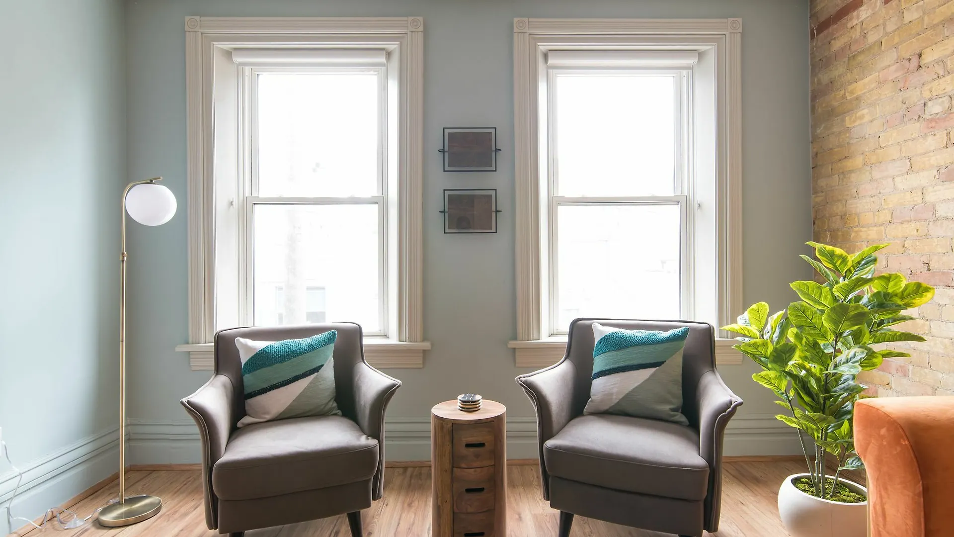 Charming 3Br In Queen Street East By Sonder Toronto 0*,