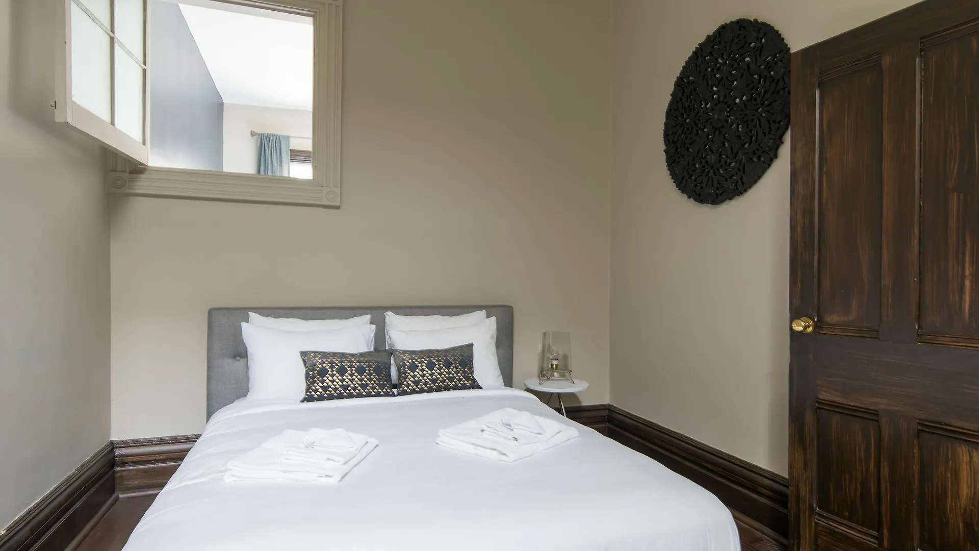 Charming 3Br In Queen Street East By Sonder Toronto 0*,  Canada