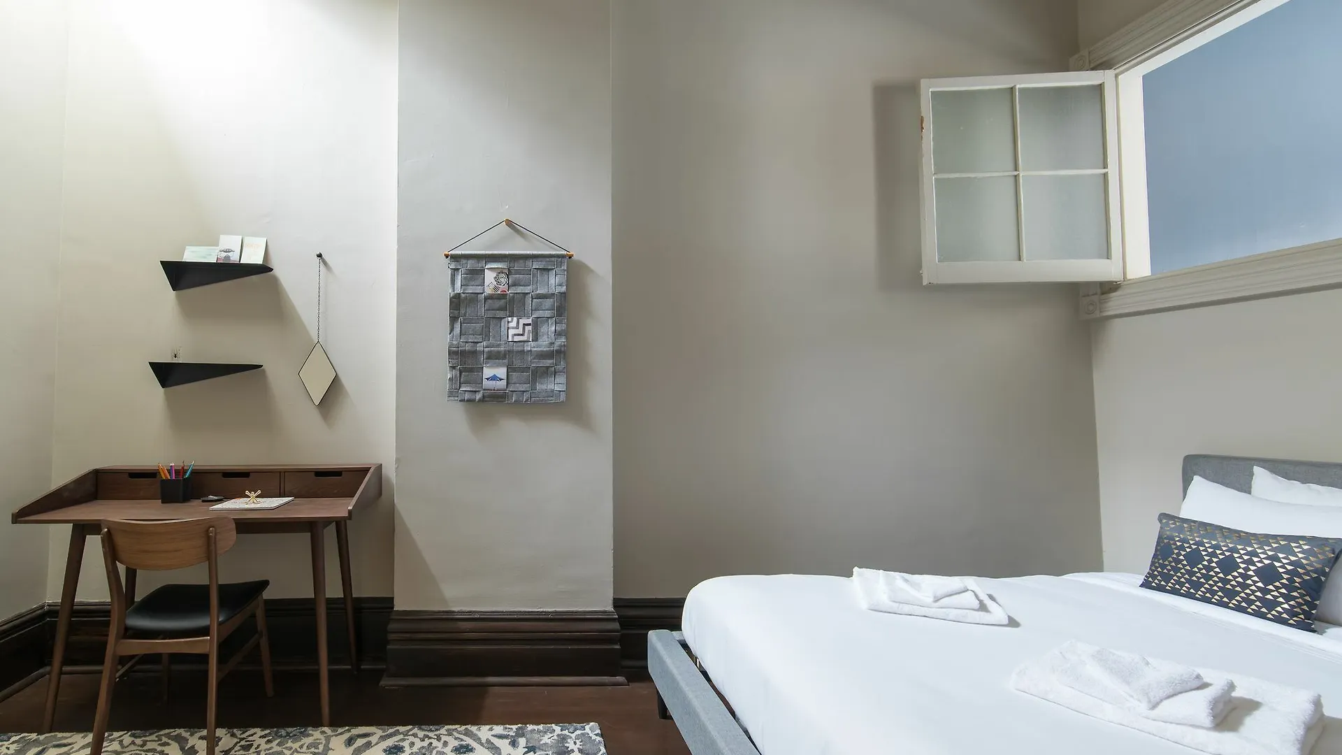 Apartment Charming 3Br In Queen Street East By Sonder Toronto