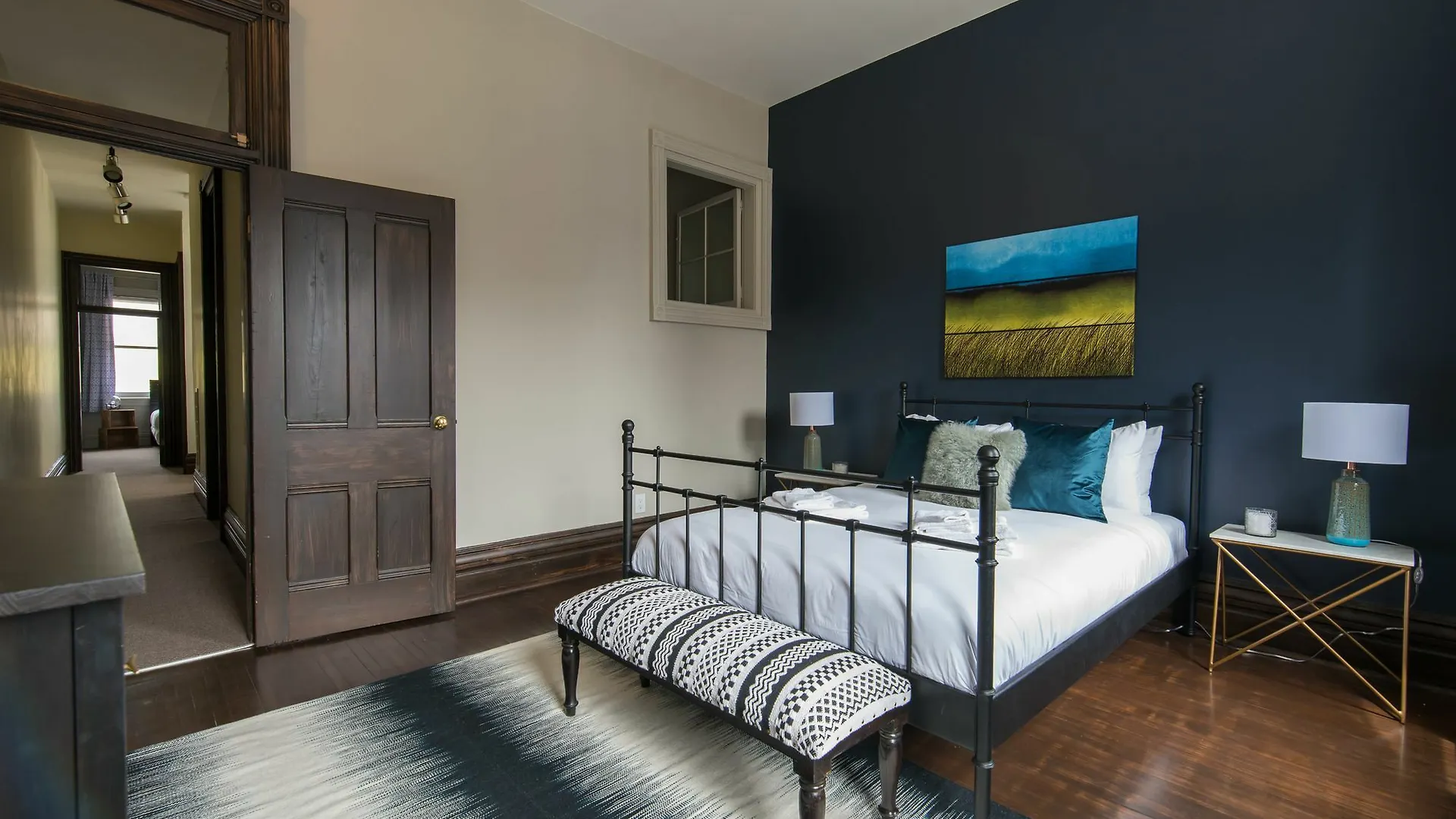 Charming 3Br In Queen Street East By Sonder Toronto