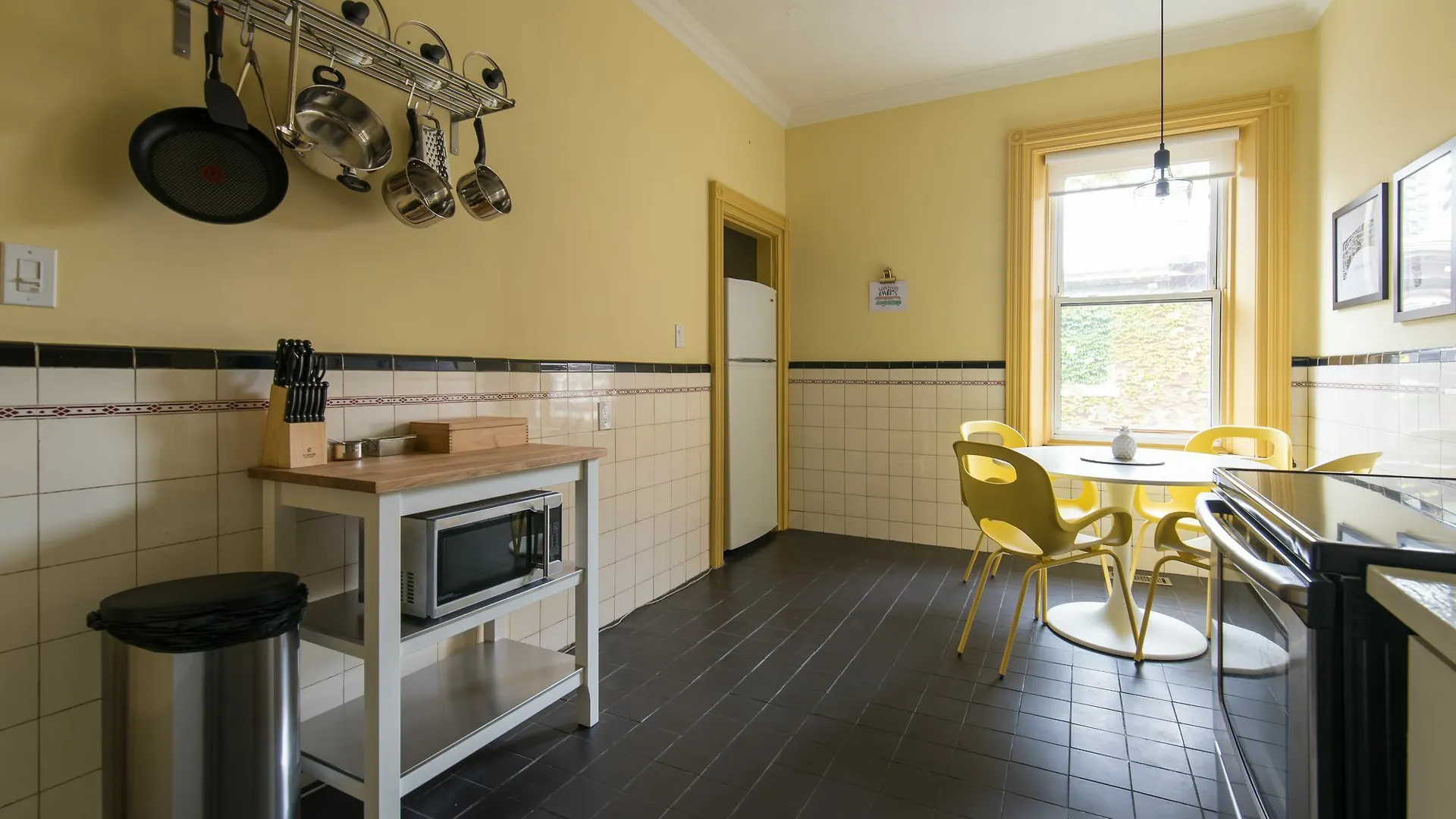 Apartment Charming 3Br In Queen Street East By Sonder Toronto